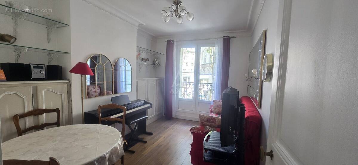 Appartement à PARIS-20E