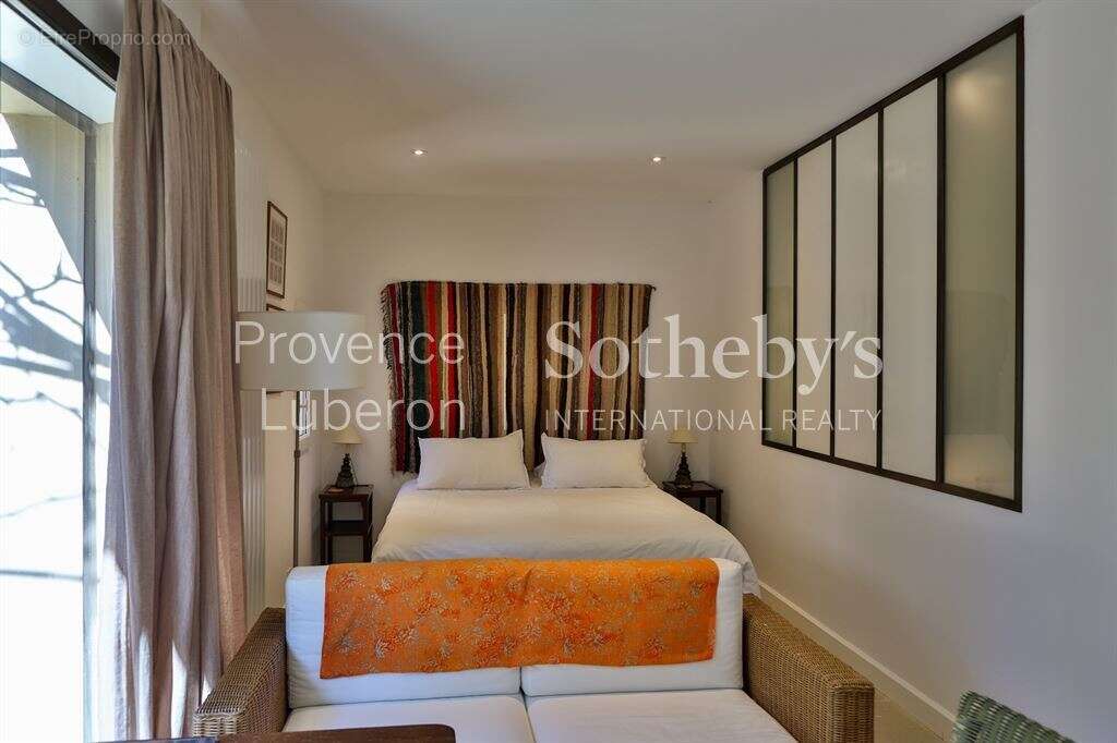 Maison à VAISON-LA-ROMAINE