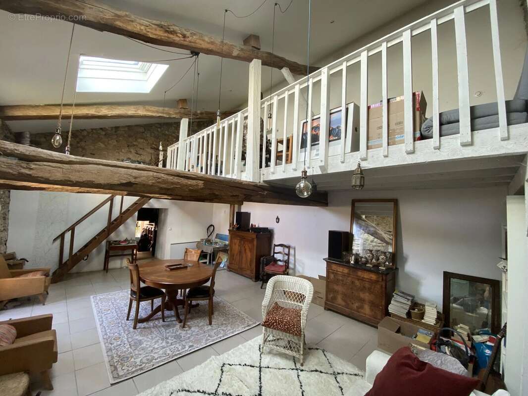 Maison à MANCIOUX