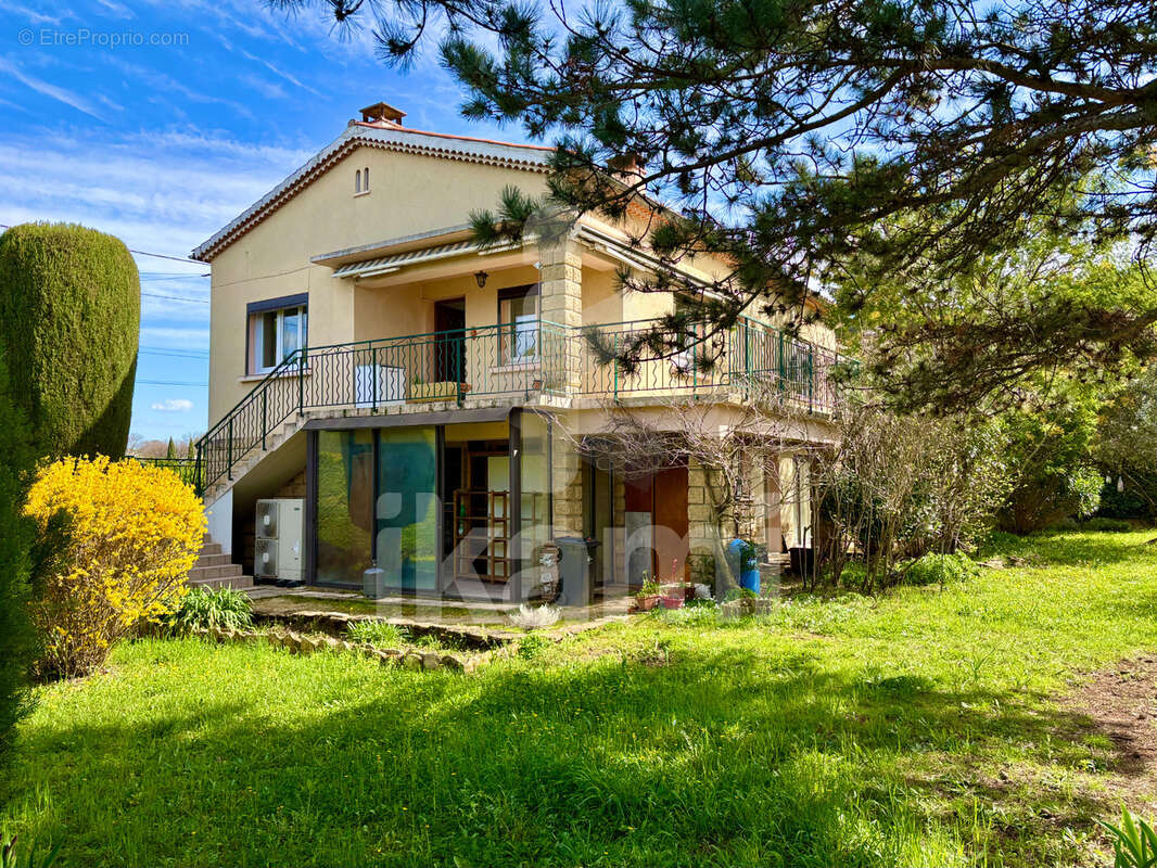 Maison à BAGNOLS-SUR-CEZE