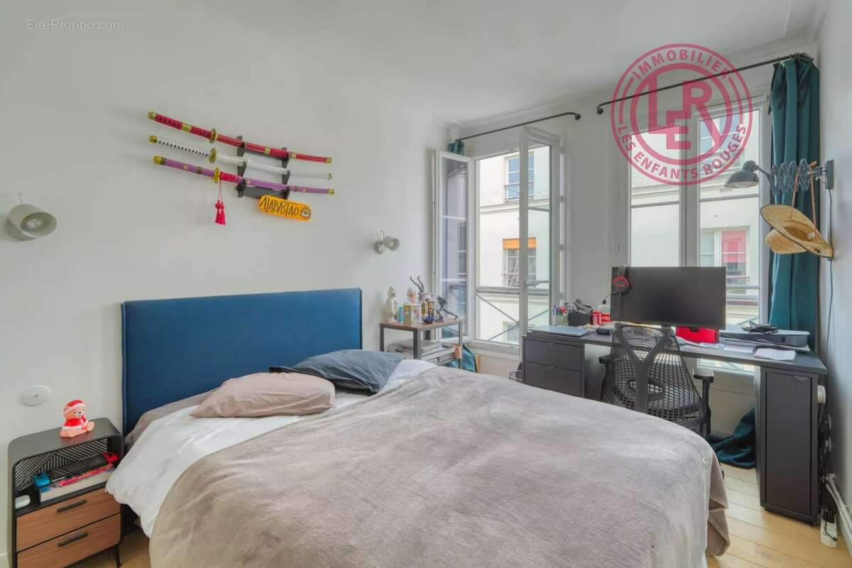 Appartement à PARIS-2E