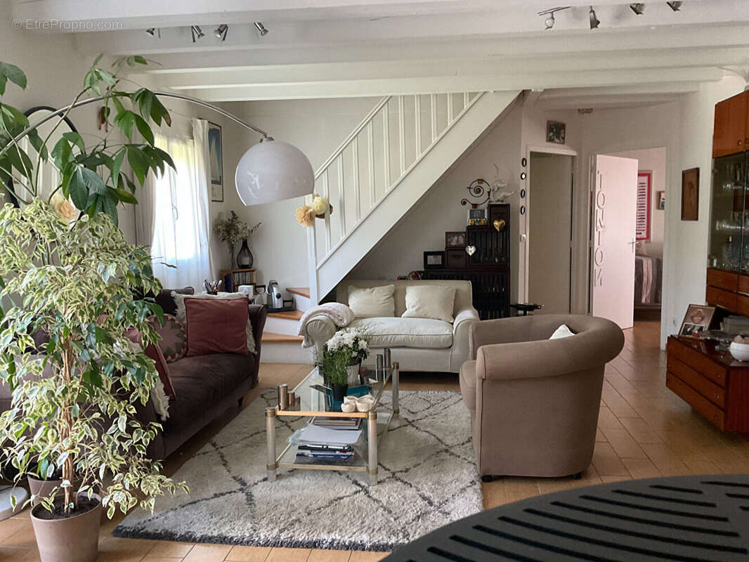 Maison à LE BLANC-MESNIL