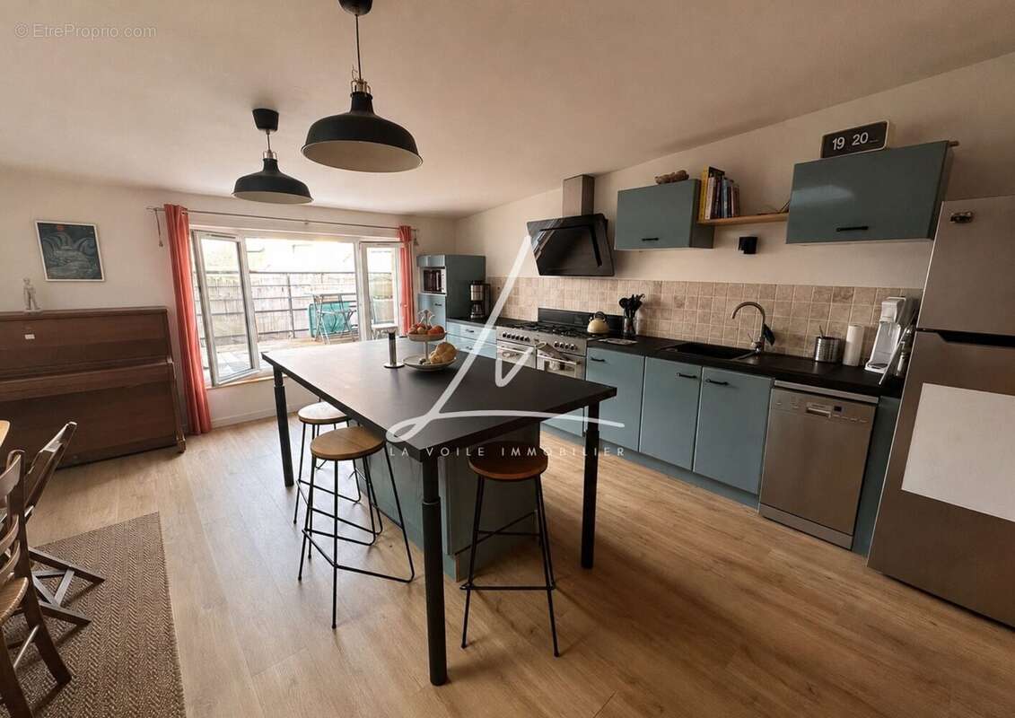 Appartement 98 m² à Caen  - photo 2