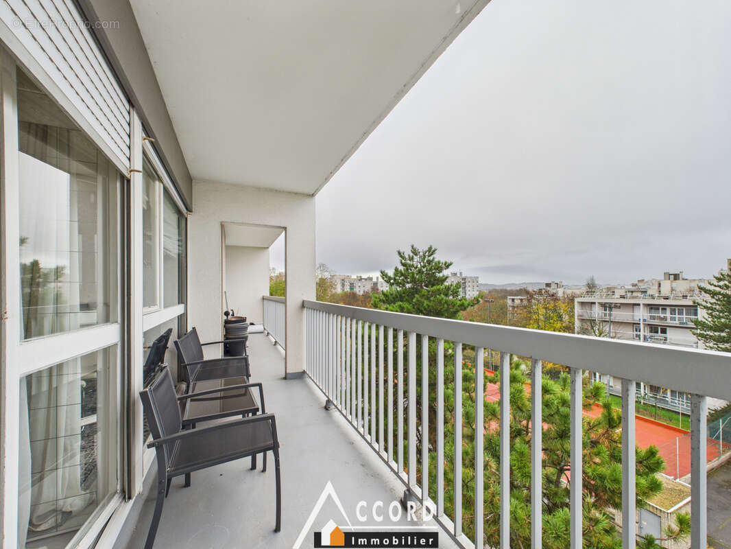 Appartement à SARTROUVILLE