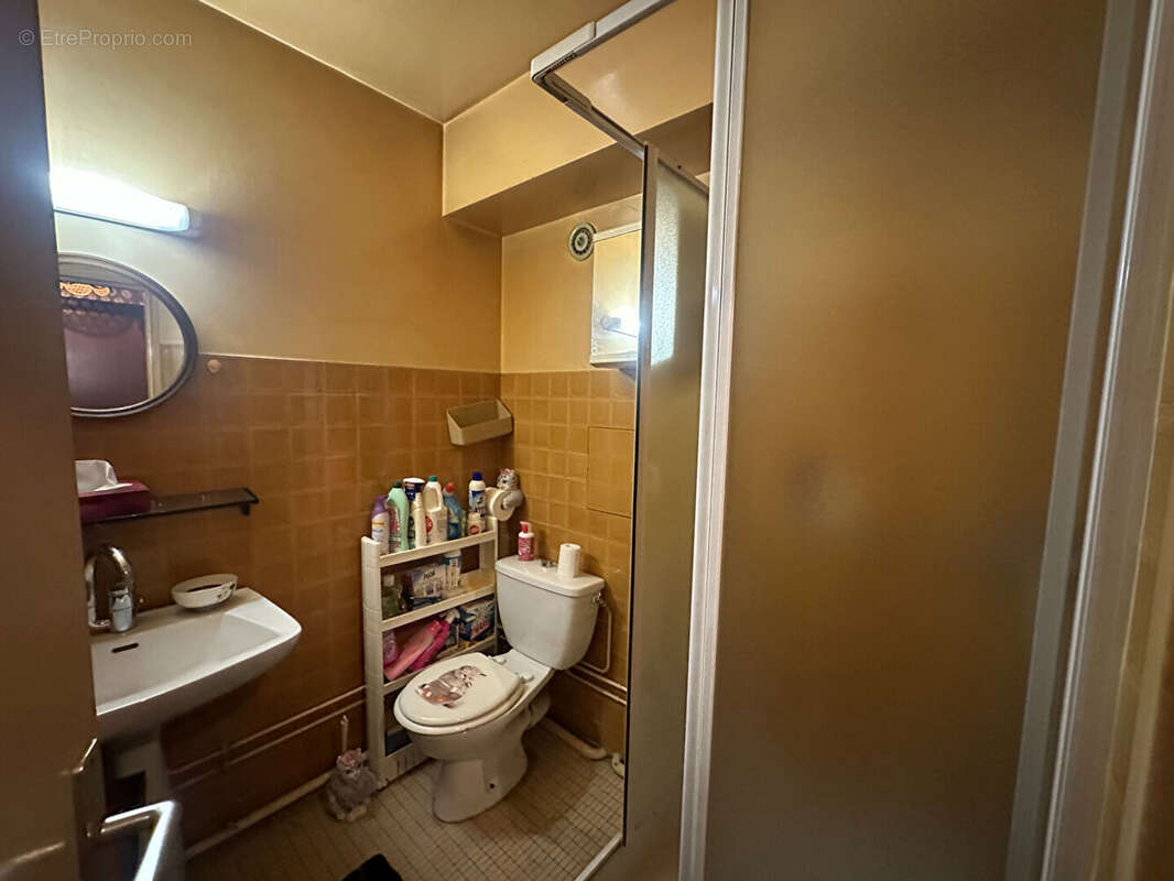 Appartement à COURBEVOIE