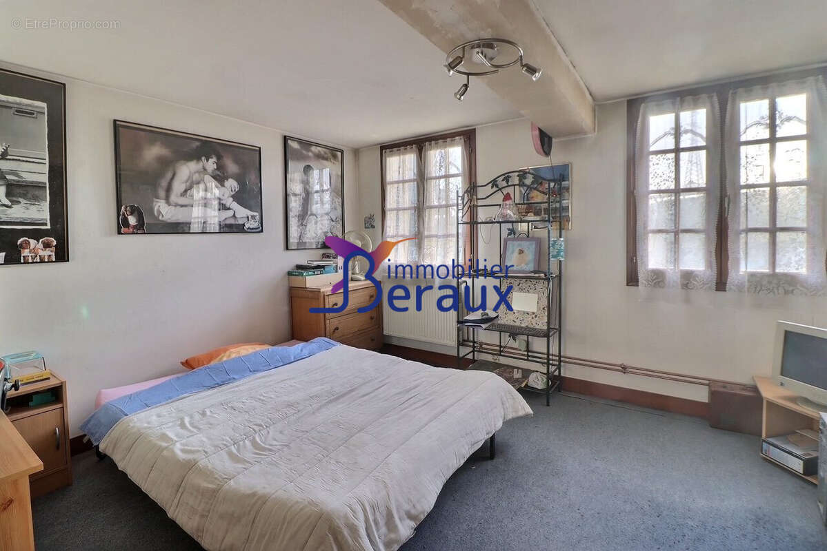 Maison à SAINT-JEAN-DU-CARDONNAY