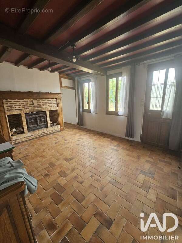 Photo 3