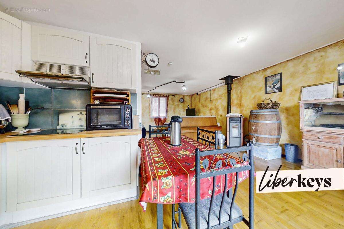 Maison à LA TRINITE