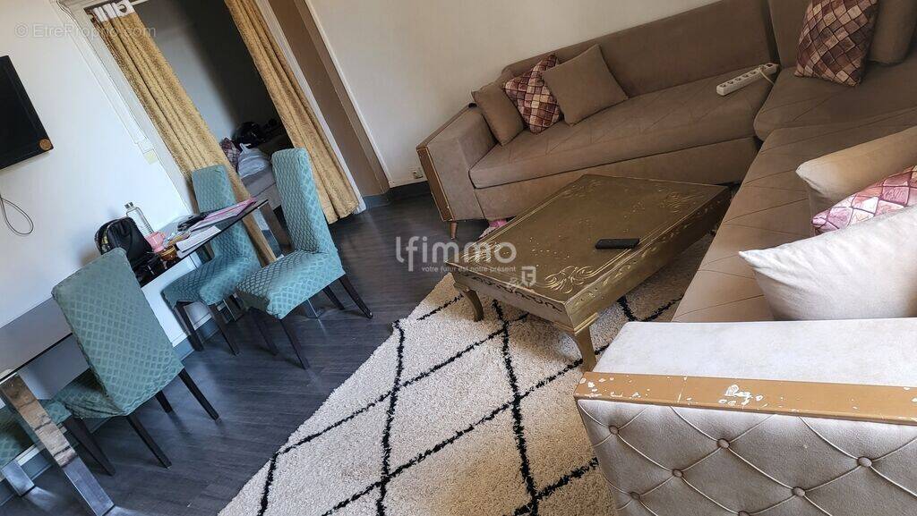 Appartement à MARSEILLE-5E