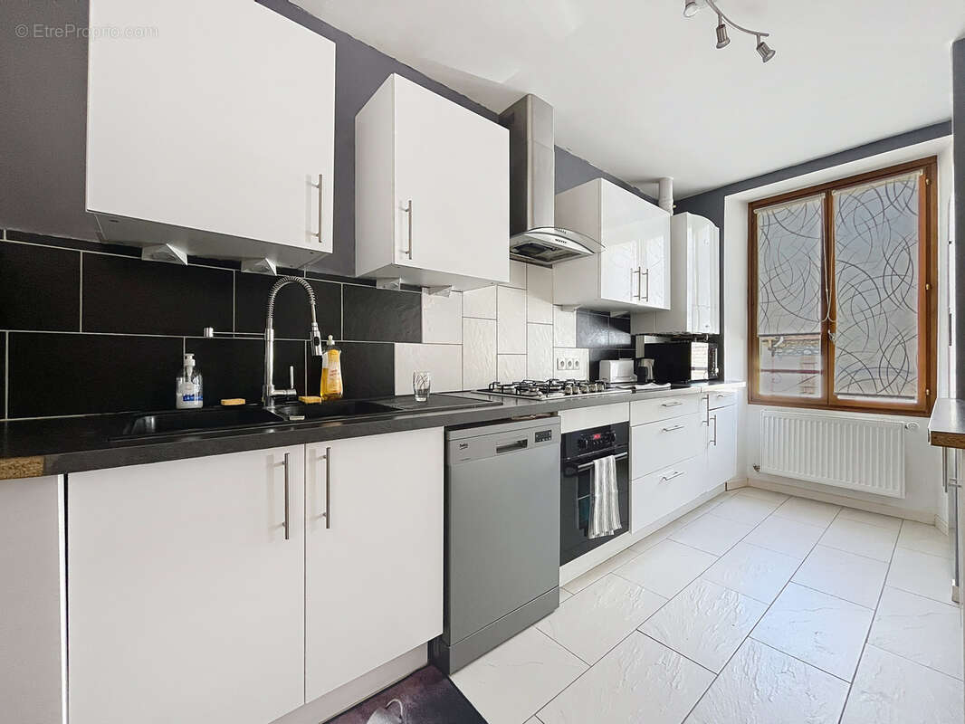 Appartement à AIX-LES-BAINS