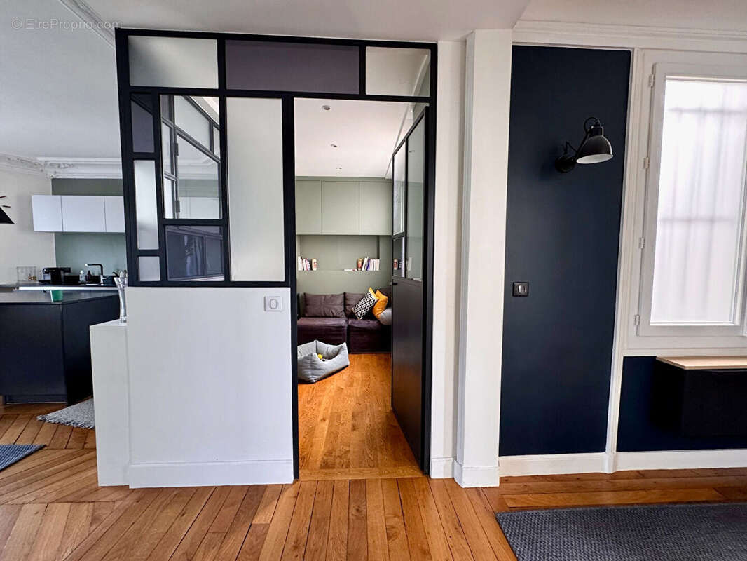 Appartement à PARIS-10E
