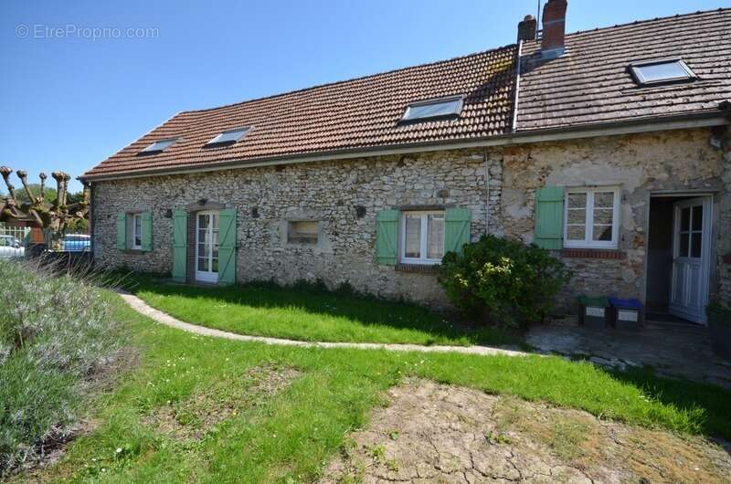 Maison à MONTMIRAIL