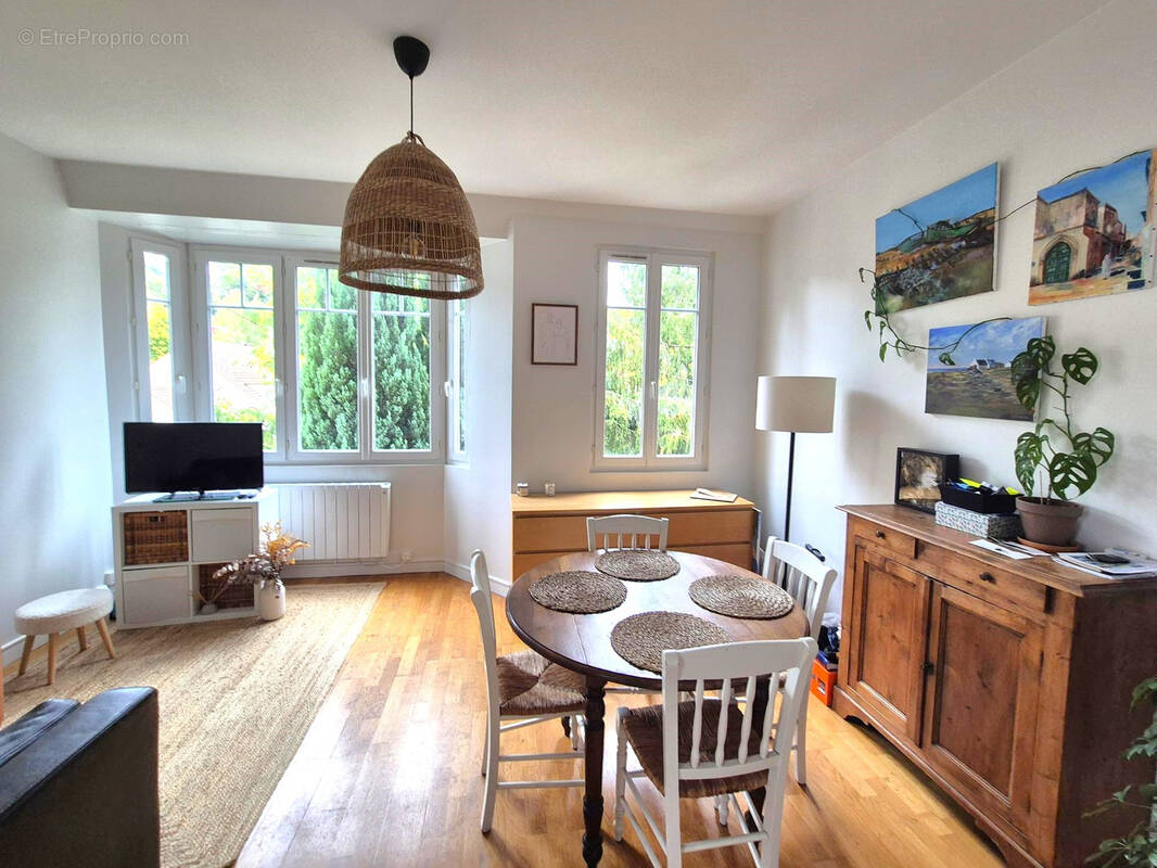 Appartement à JOUY-EN-JOSAS