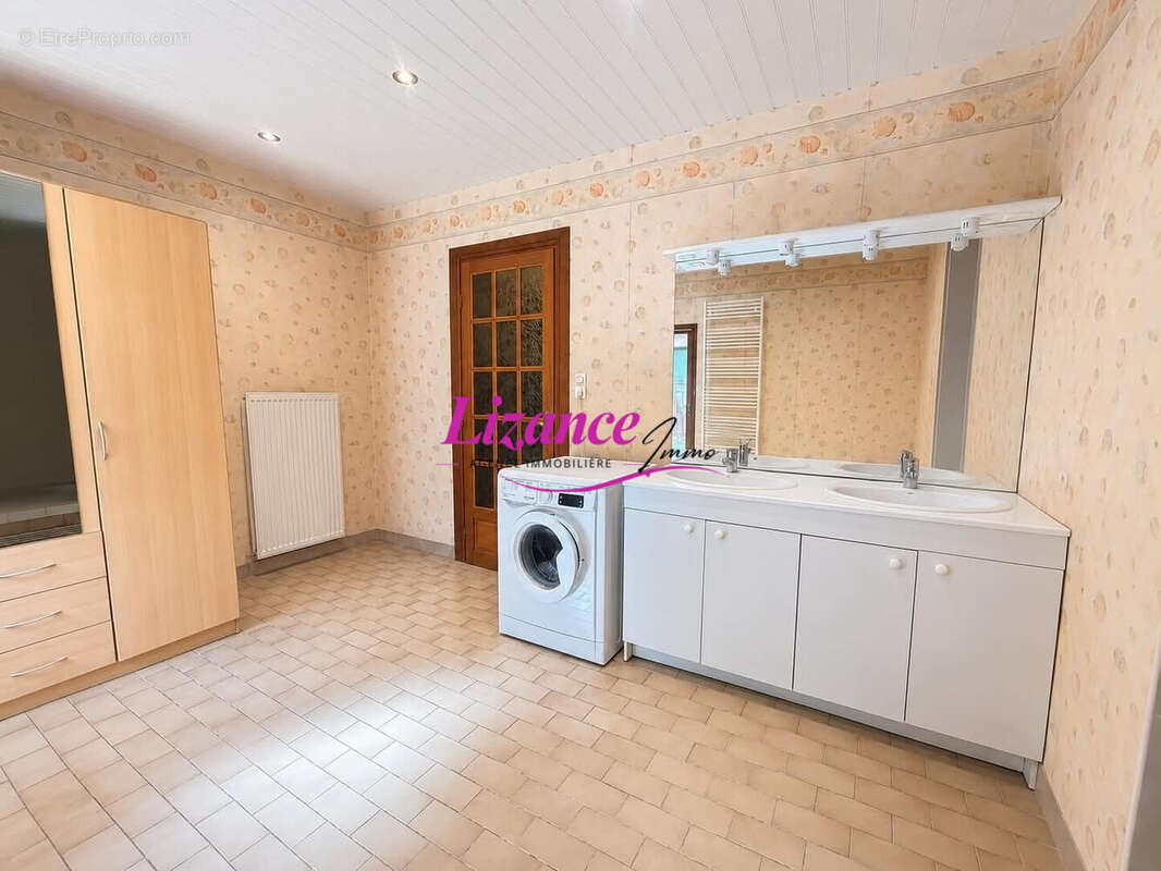 Maison 137 m² à Villers-Guislain  - photo 4