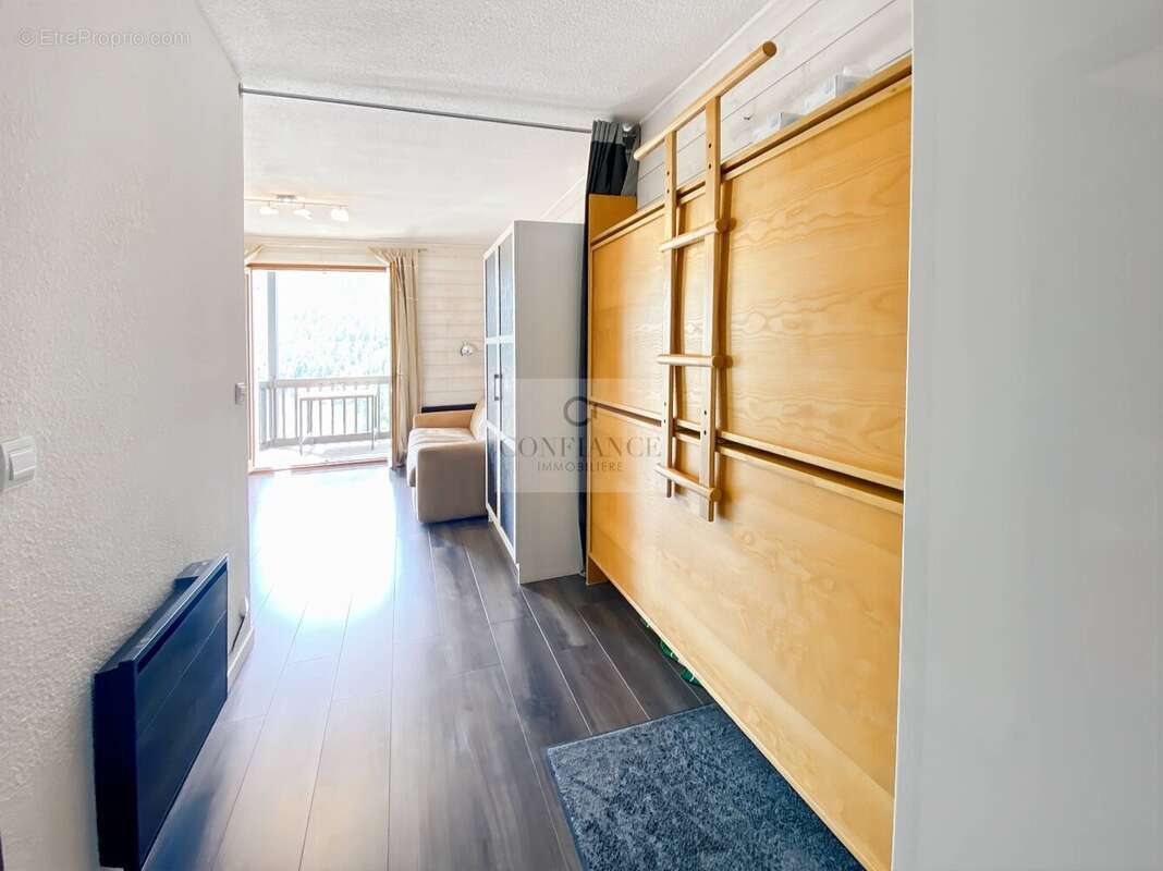 Appartement à SAINT-ETIENNE-DE-TINEE