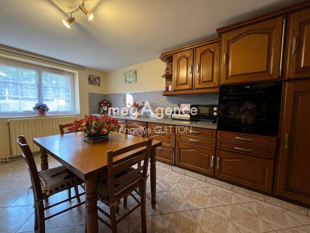 Maison à BEAUMONT-SUR-SARTHE