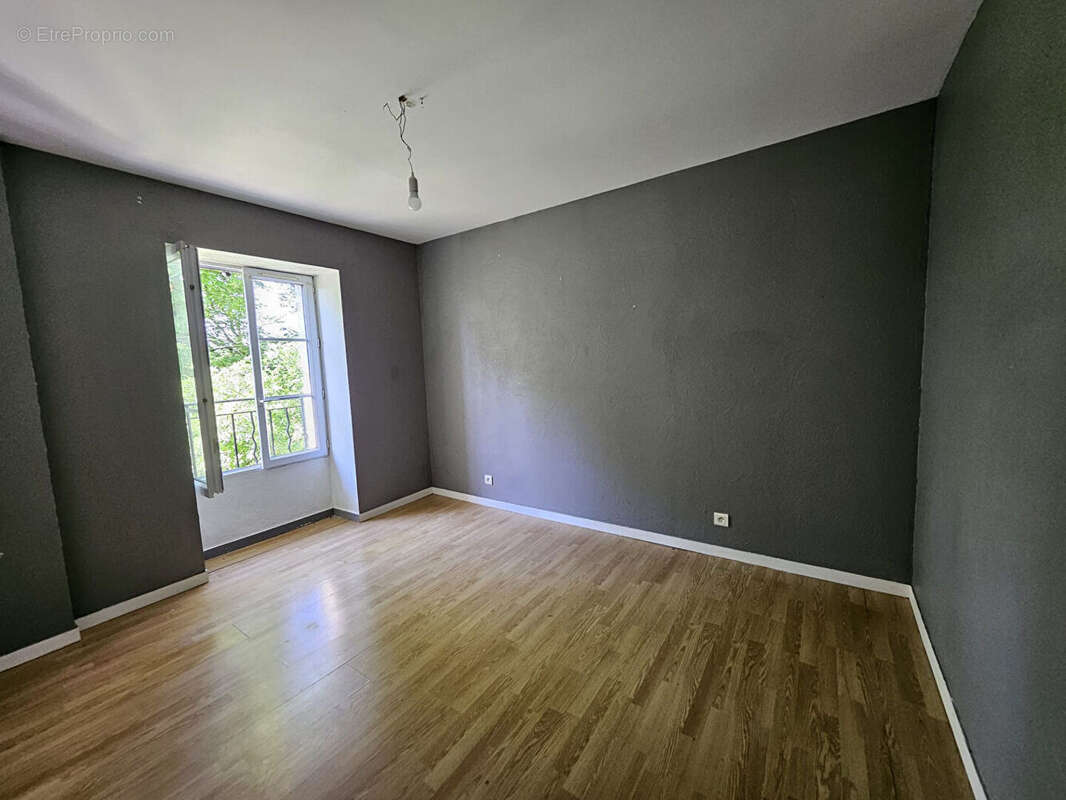 Maison en pierre rénovée à deux pas du village de Cubjac-Auvézère-Val d'Ans - photo 8