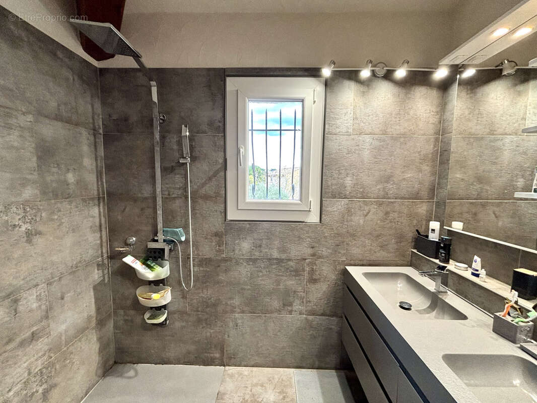 Maison à LA CADIERE-D&#039;AZUR