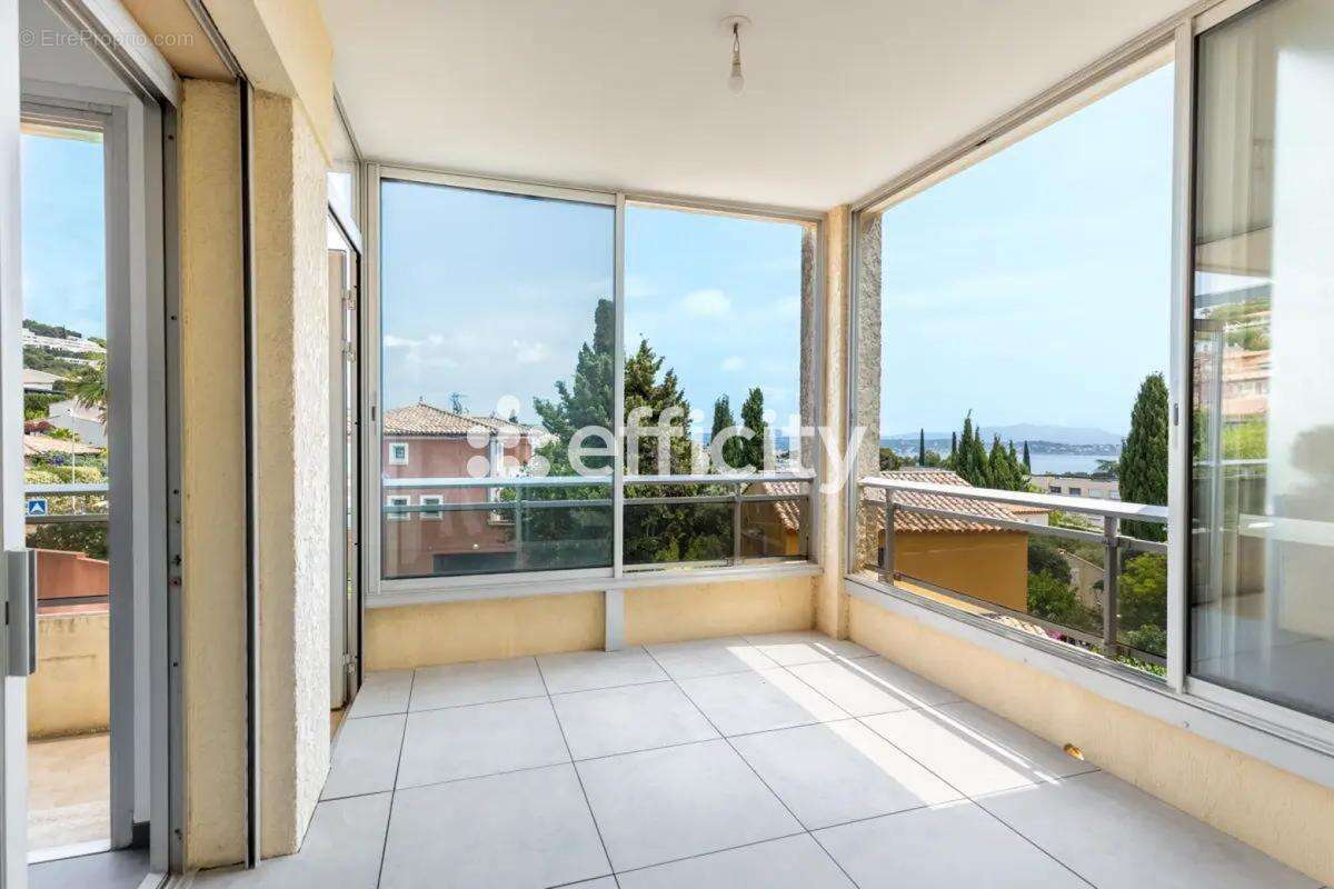Appartement à SANARY-SUR-MER