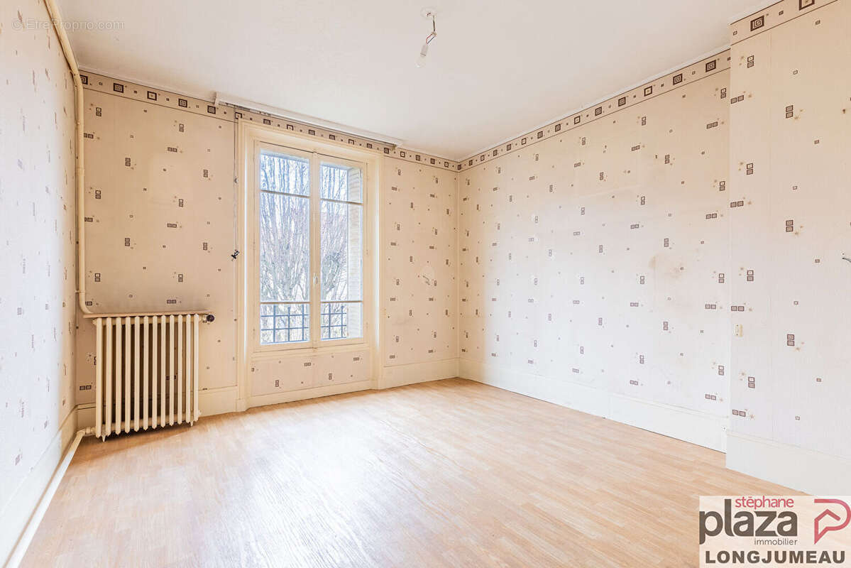 Appartement à LONGJUMEAU