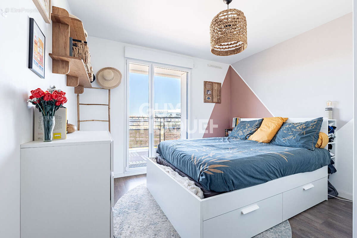 Appartement à COLOMBES