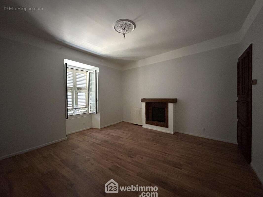 4 chambres - Appartement à SAN-MARTINO-DI-LOTA