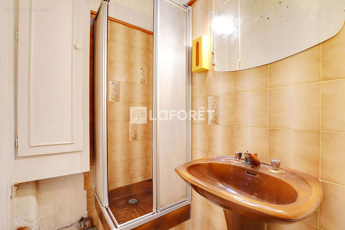 Appartement à PARIS-7E