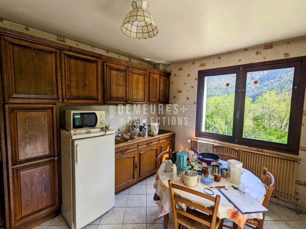 Cuisine - Maison à AIGUEBLANCHE