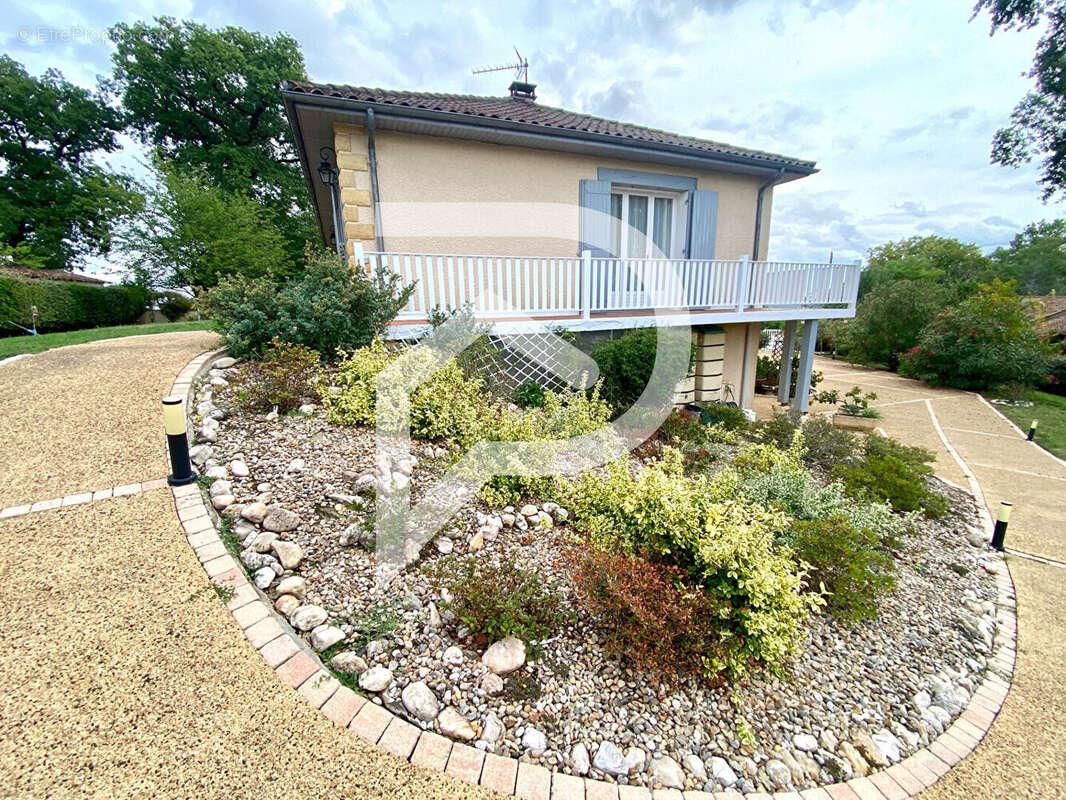 Maison à TRELISSAC