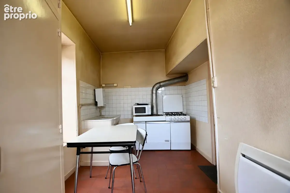 Quarré-les-tombes   maison avec dépendances et terrain - photo 13