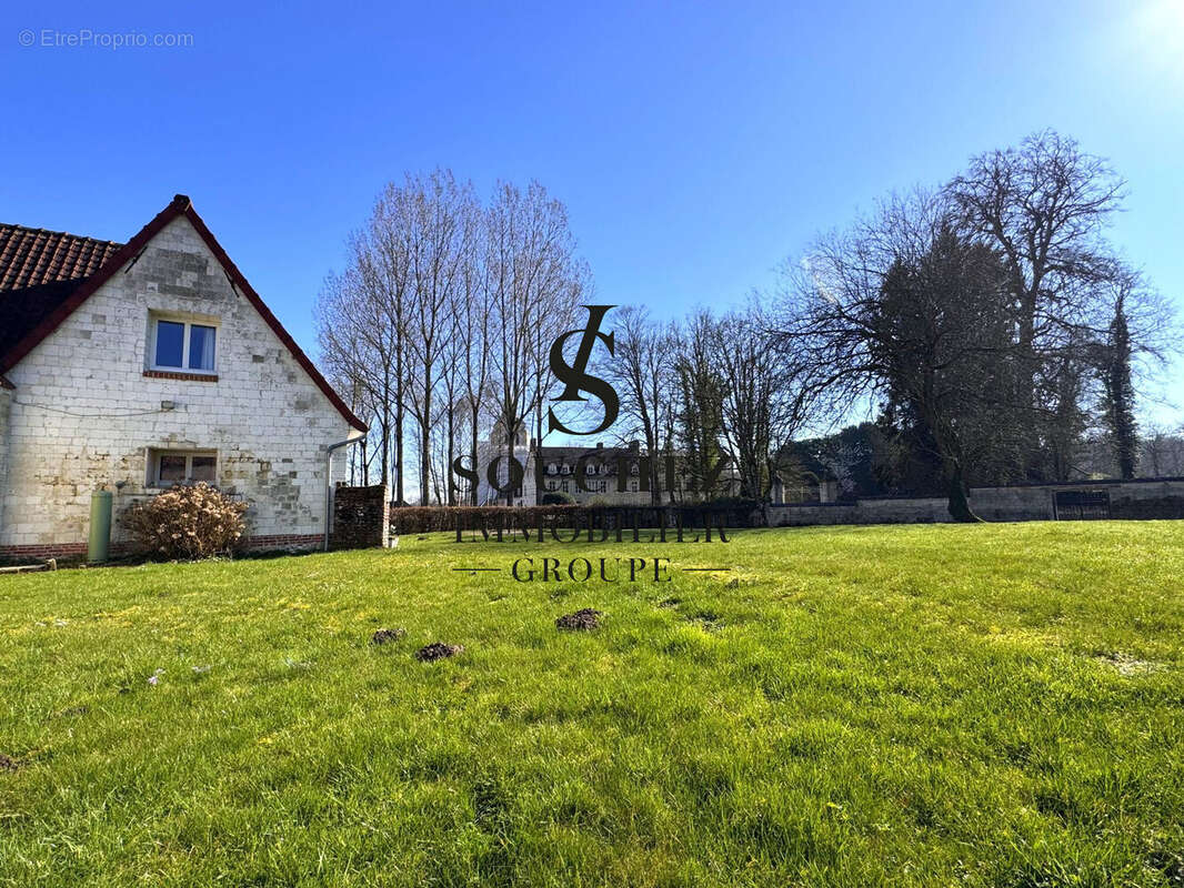 Maison à BERLES-MONCHEL