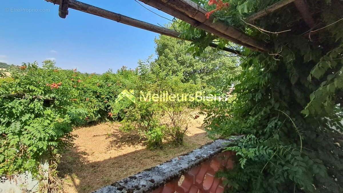 Maison de village avec jardin et grand garage - photo 10