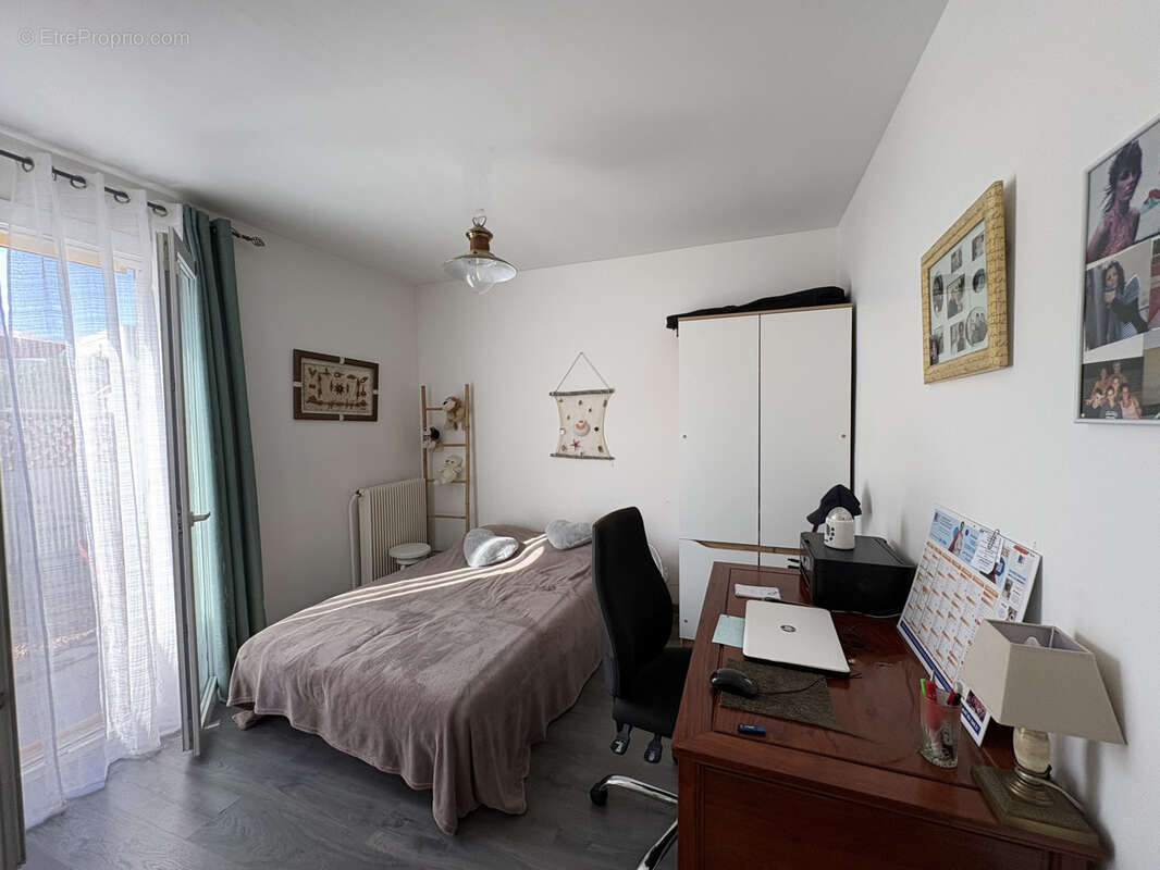 Jolie maison   de plain-pied  T3 SH  75 M2 S/ 230M2  de terrain clos - photo 7