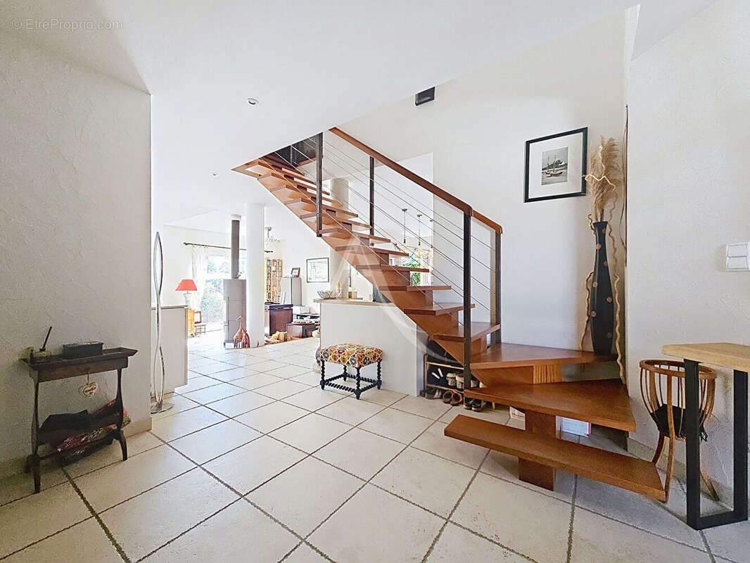 Maison à LAPEYROUSE-FOSSAT