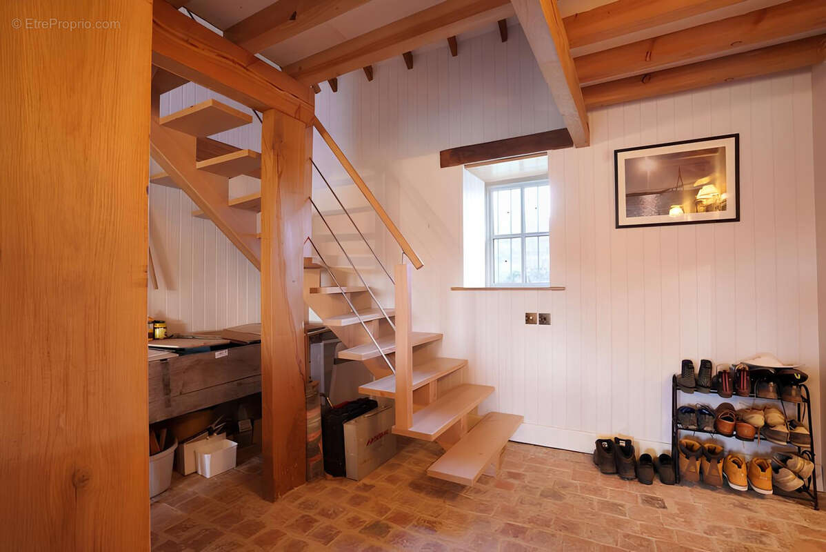 Belle propriété sur une colline isolée - photo 26