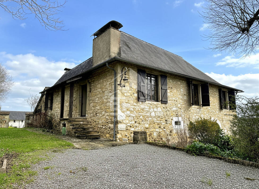 Maison à GAN