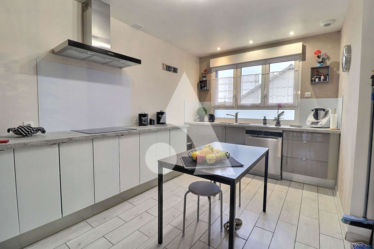 Maison à CHAMPAGNE-SUR-OISE