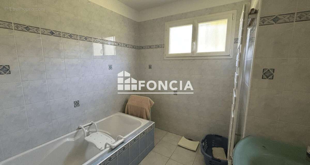 Maison à CHATELLERAULT