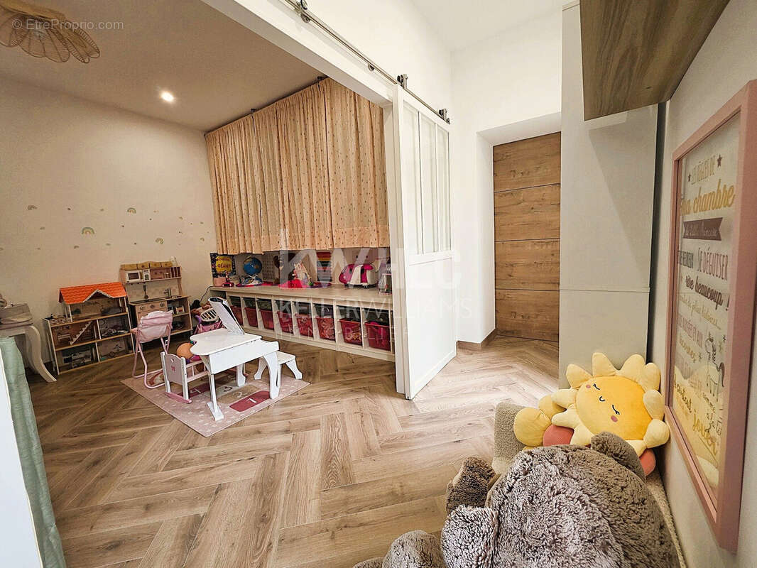 Appartement 70 m² à Grasse  - photo 7