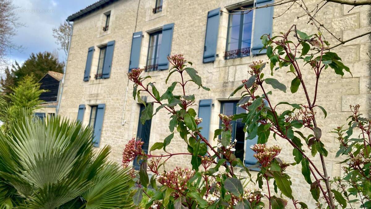 Maison à ECHIRE