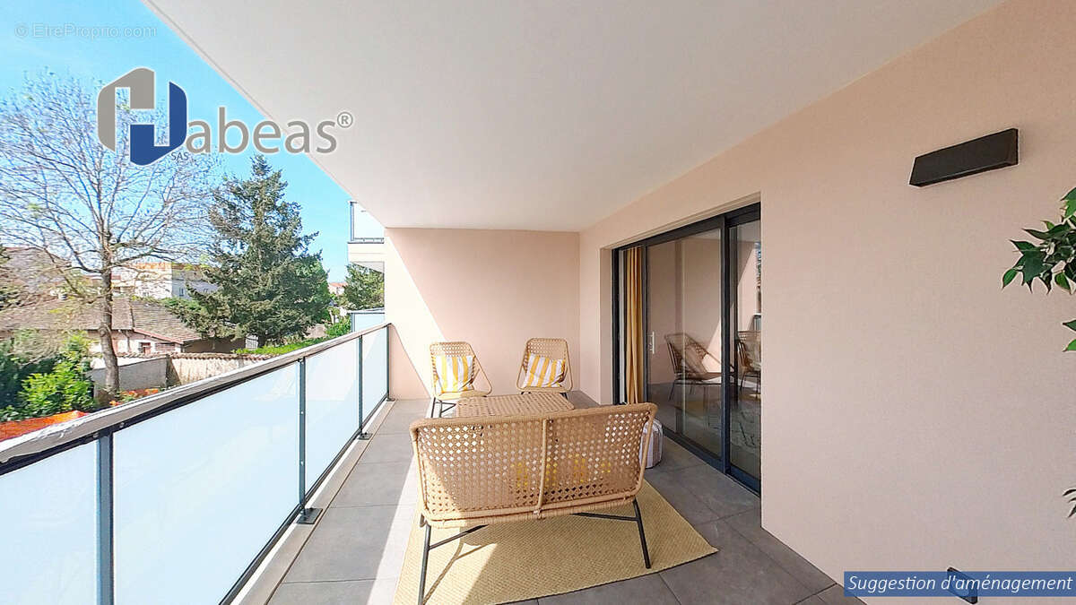 Appartement à CRAPONNE