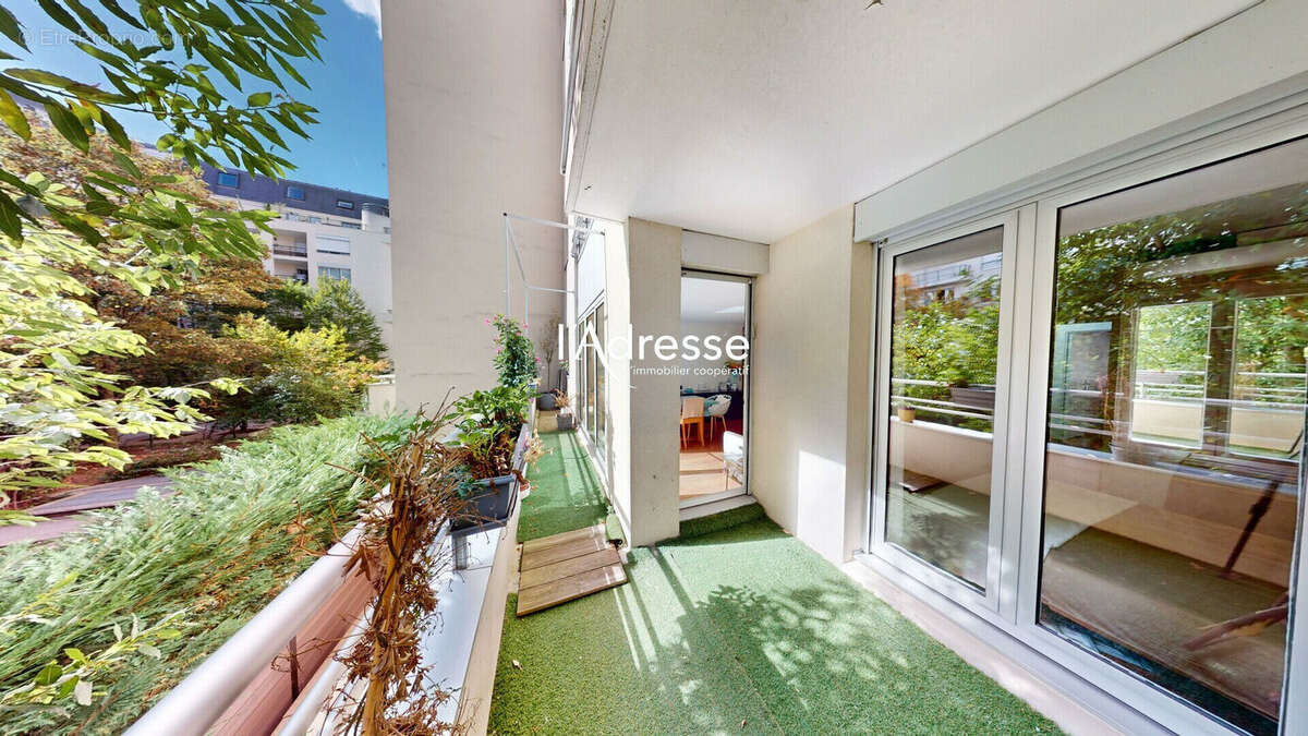 Appartement à CHARENTON-LE-PONT