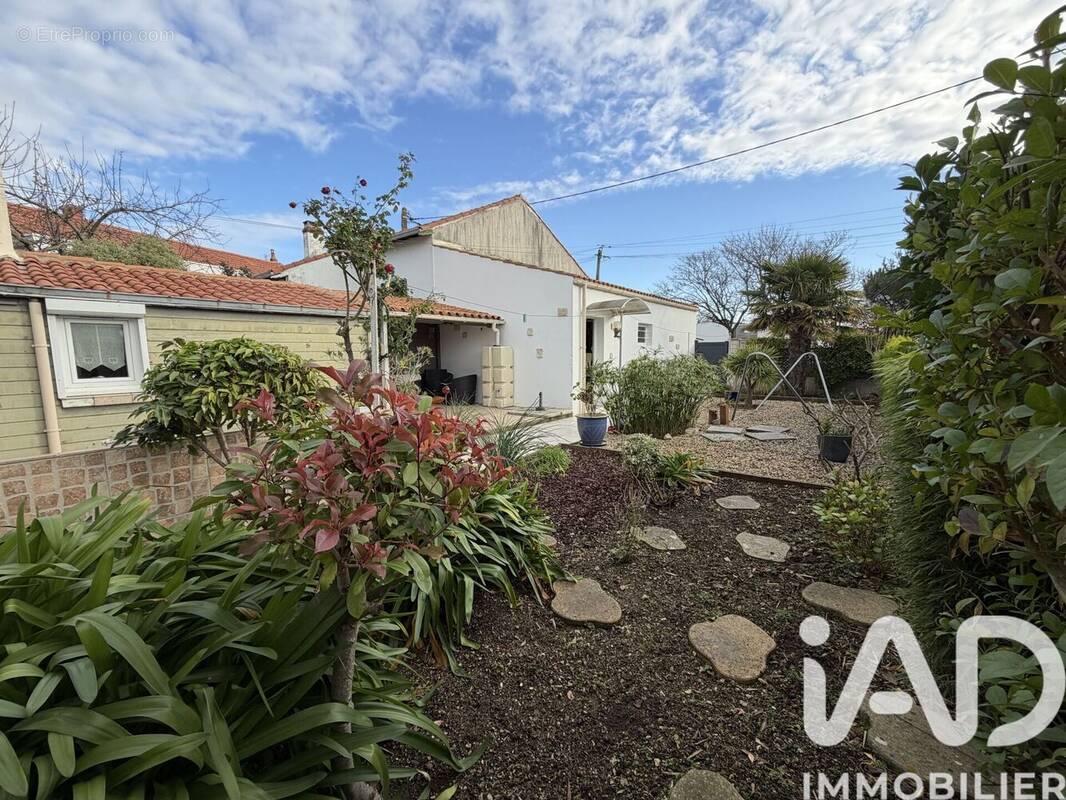 Photo 1 - Maison à LA ROCHELLE