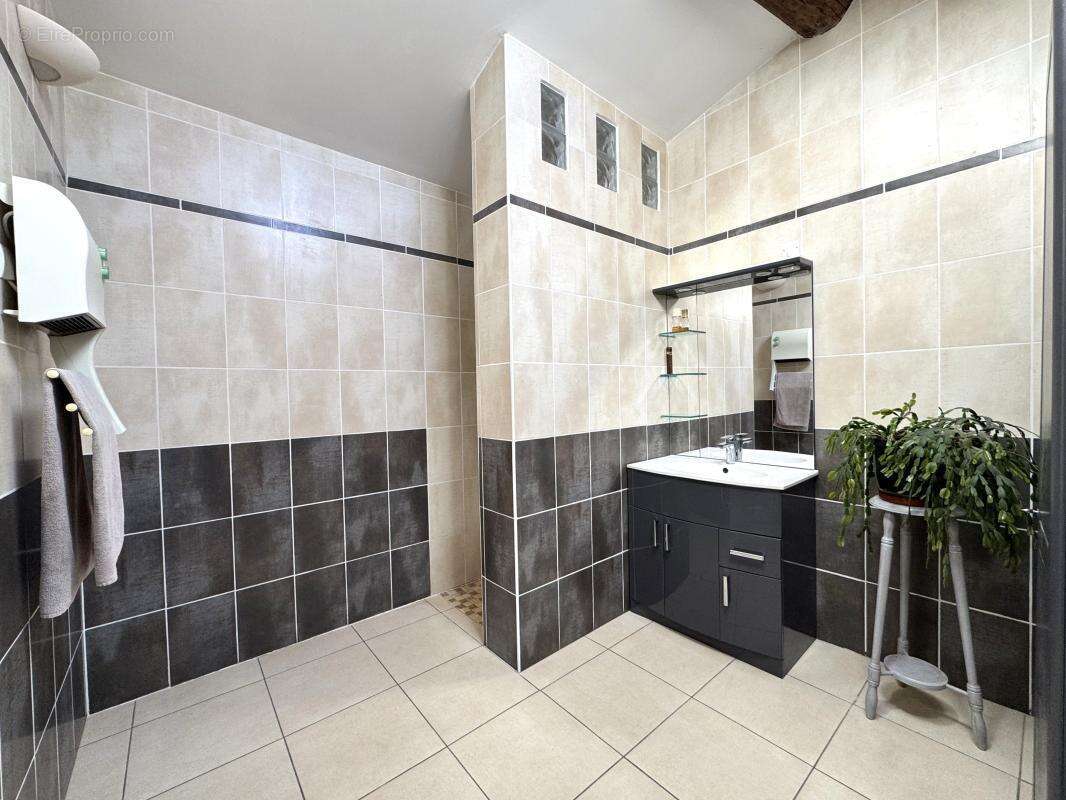 Appartement à MONTAGNAC