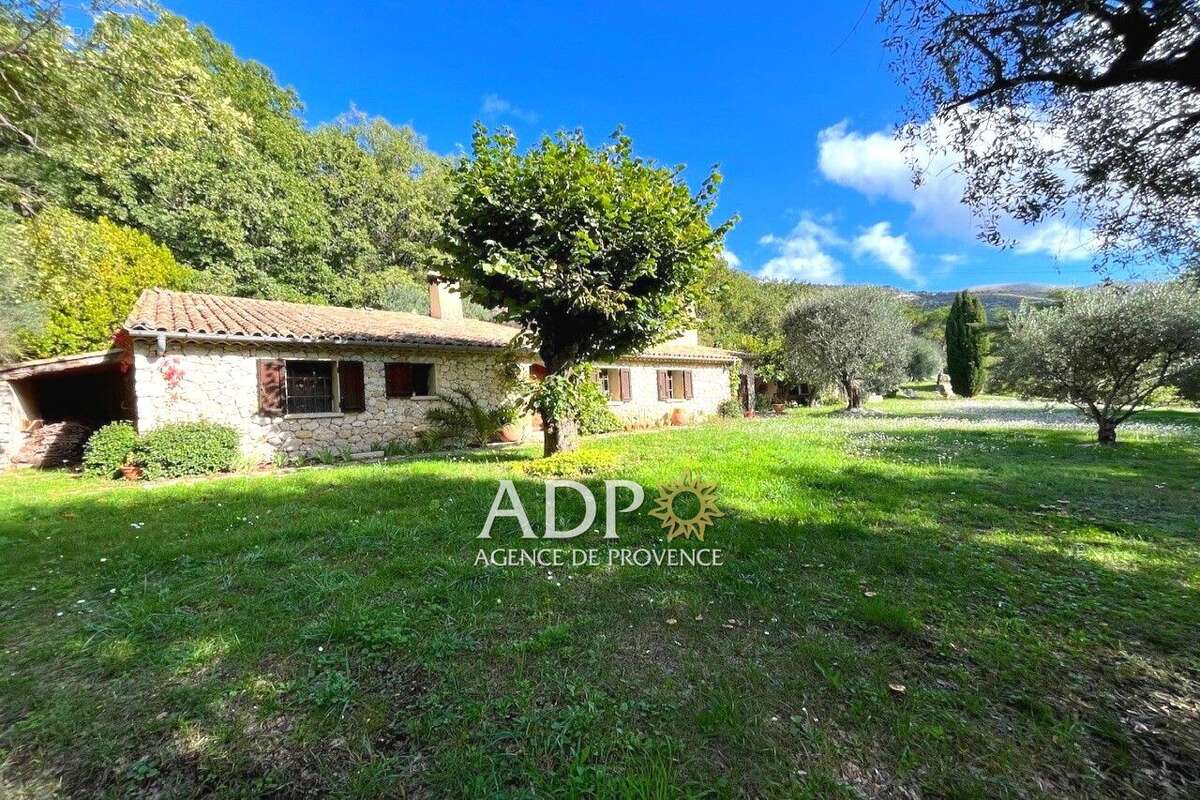 Maison à SAINT-VALLIER-DE-THIEY