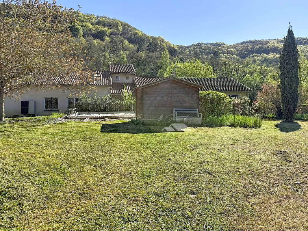 Maison familiale avec garage et grand jardin // Plain-pied - photo 22