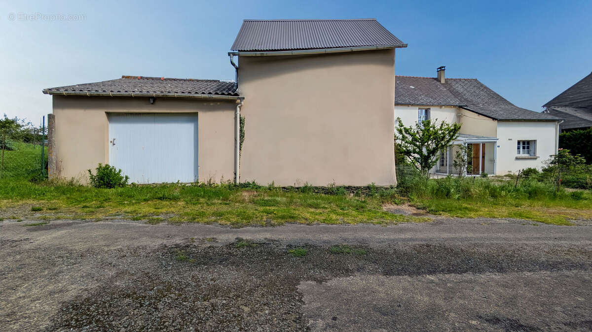 Maison à PLEUGUENEUC