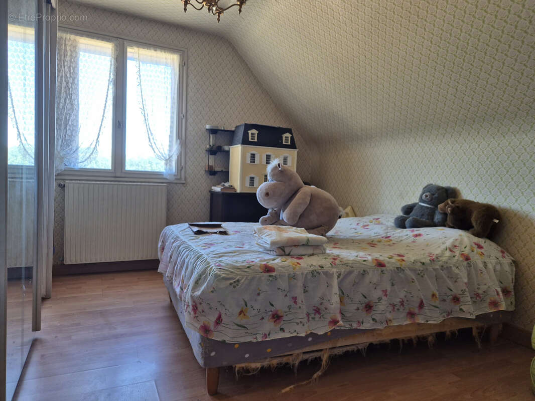 Maison 4 chambres de 129 m2 à Sévérac sur 4486 m2 de terrain. - photo 9