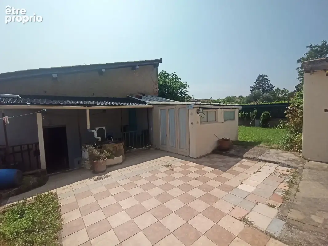 Maison d'habitation avec garage et jardin - photo 7