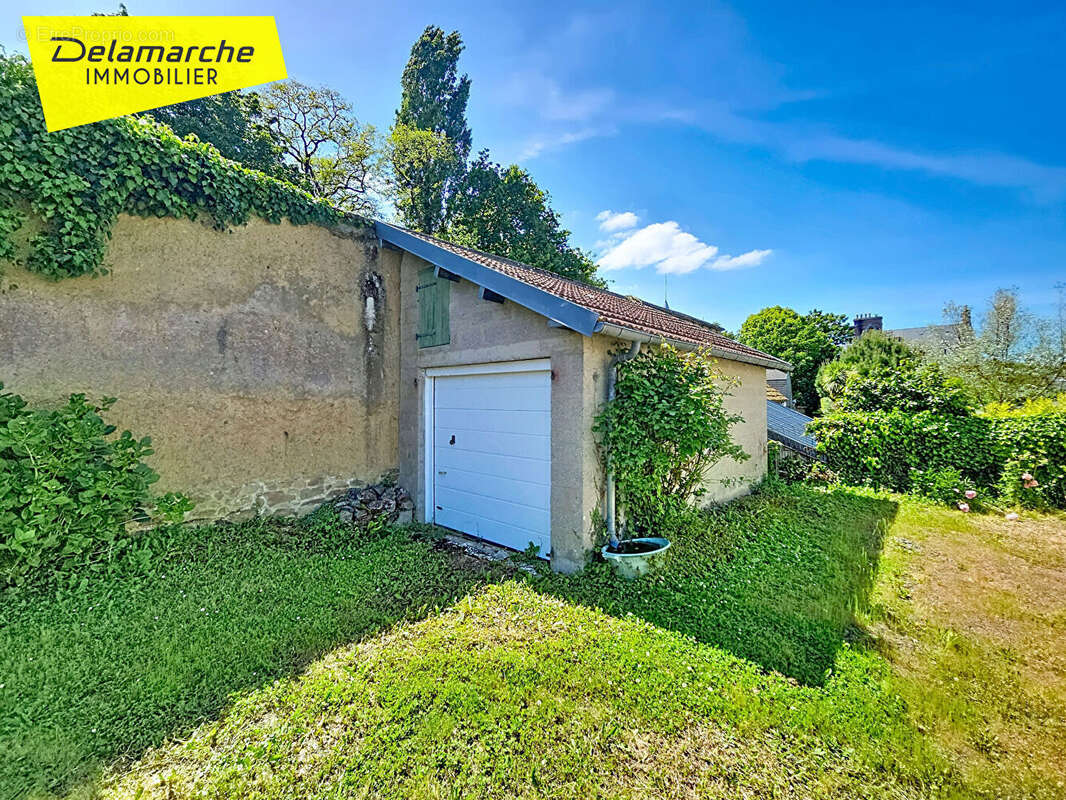 Maison à BREHAL